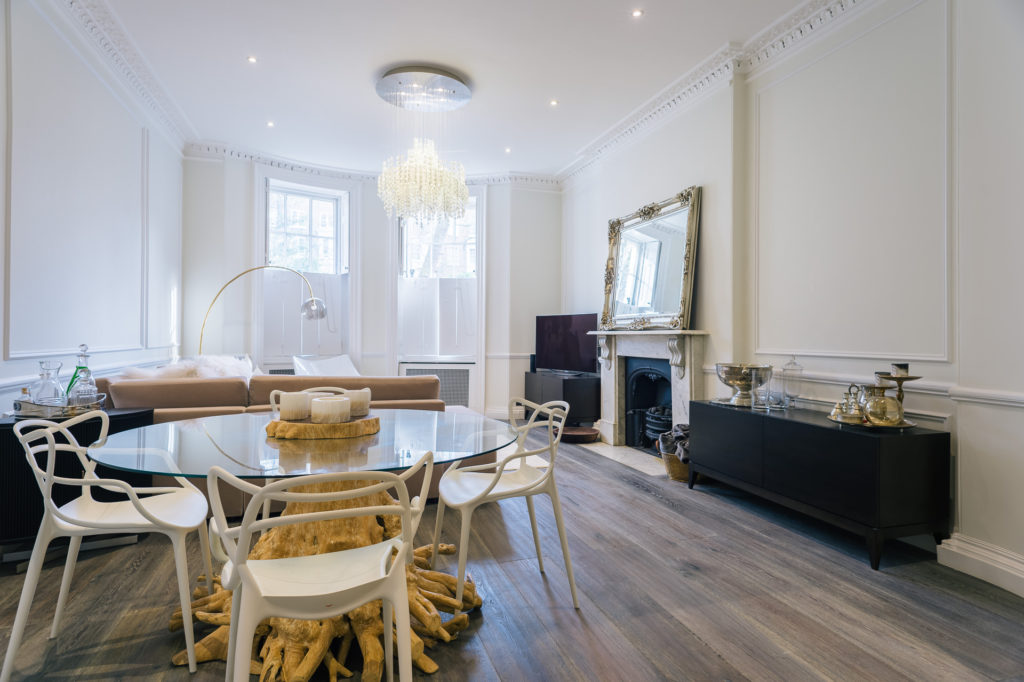 london apartment modern living room